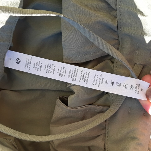 Lululemon Size 2 Keep Moving Jogger Rosemary Green Pants - Picture 10 of 17